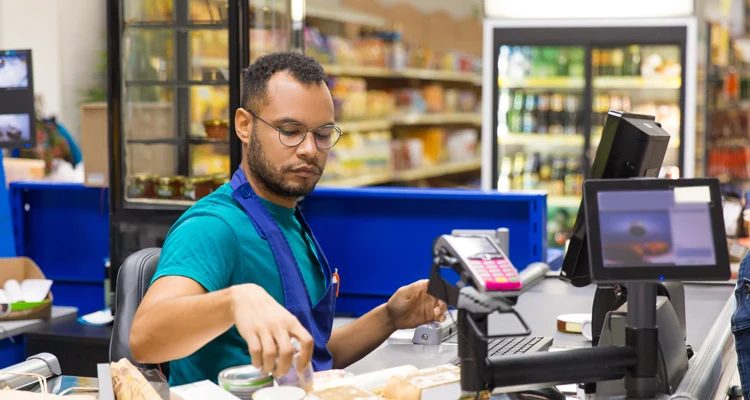 صندوقدار فروشگاه